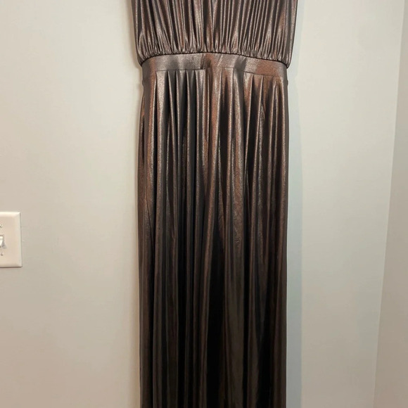 Urban outfitters bronze jumpsuit size M - Picture 11 of 13